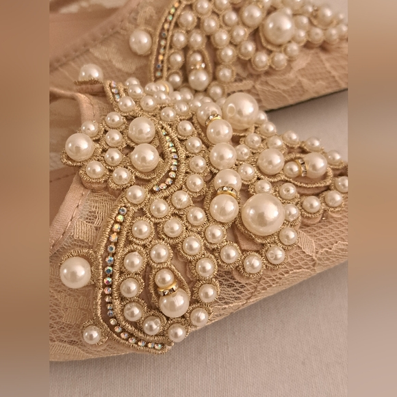 NEW Cream/Tan Pearl Beaded Lace Faux Leather Pointed-Toe Back Strap Flats, Sz 10 - Picture 6 of 9